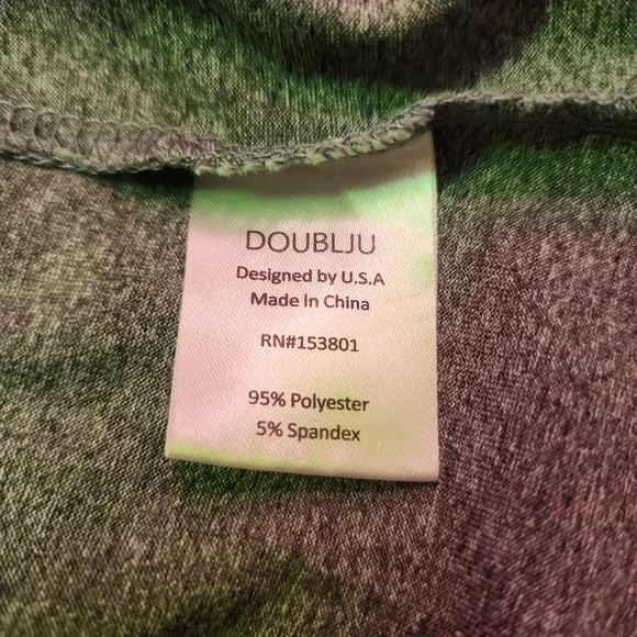 Gray Top w Black & White Striped Sleeves By Doublju 2x Emo Scene Punk Bubblegum◯ - Picture 7 of 8